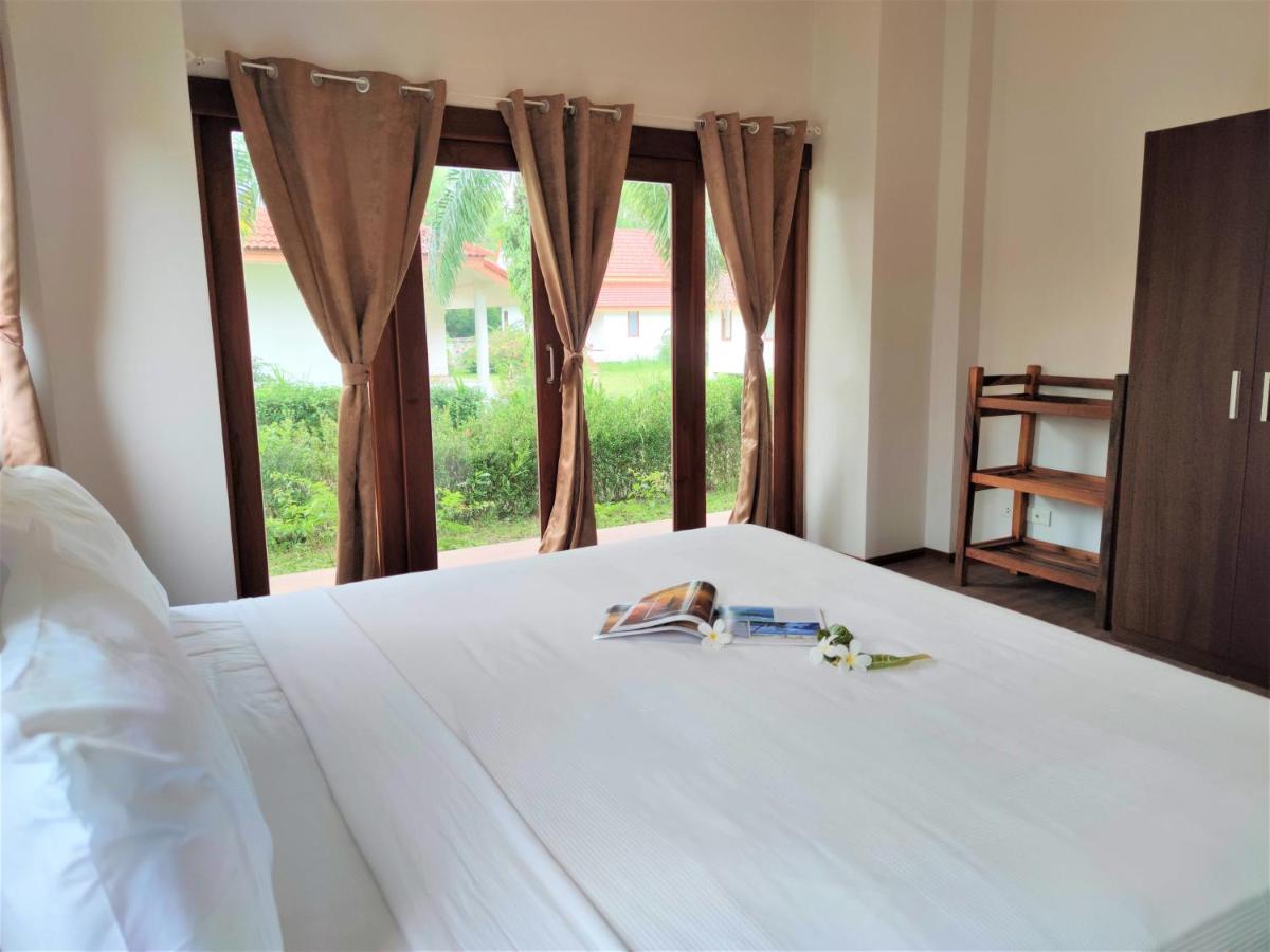 Armonia Village resort y Spa Chumphon Exterior foto