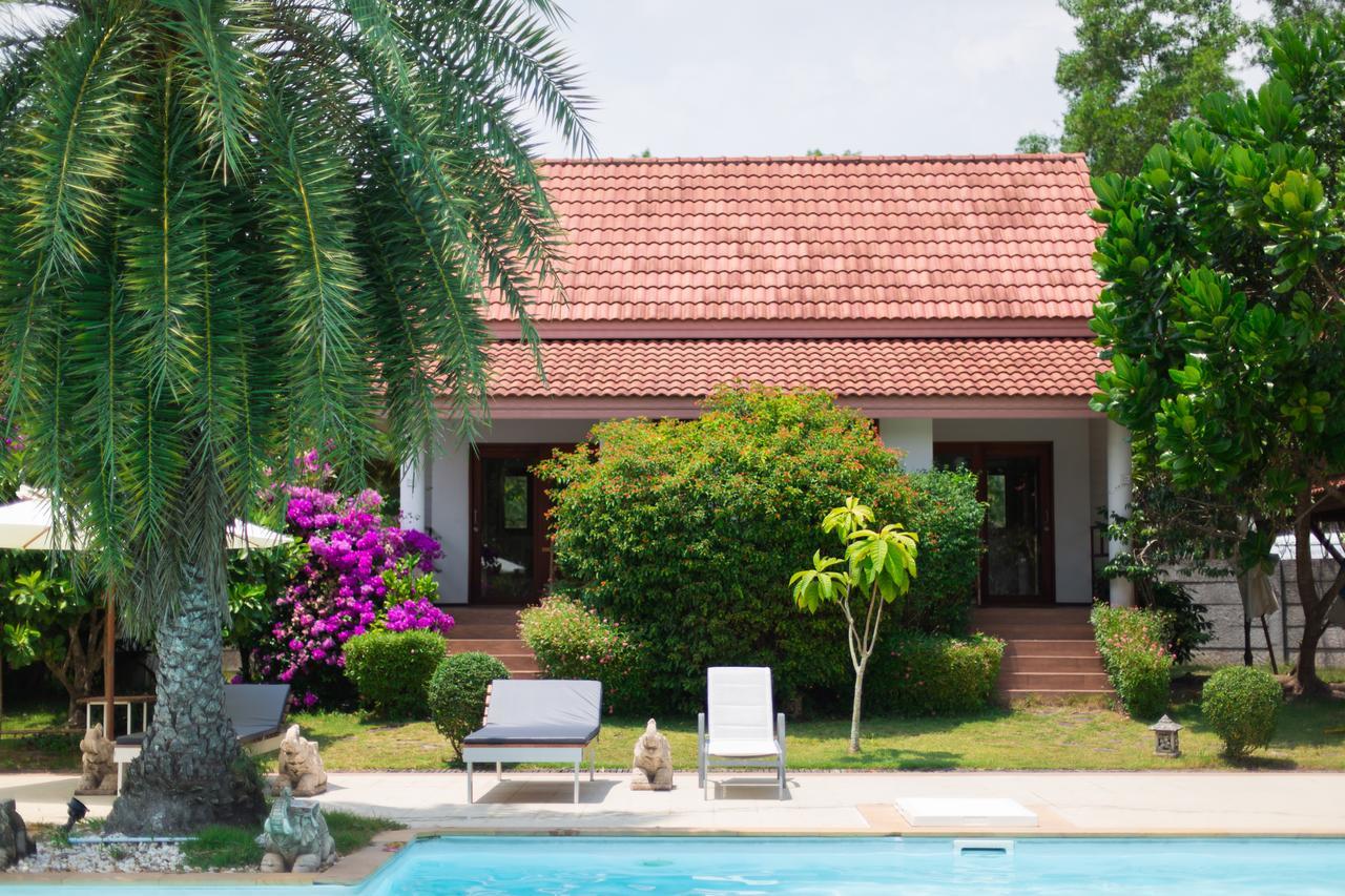 Armonia Village resort y Spa Chumphon Exterior foto